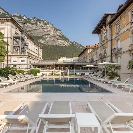 Grand Liberty Hotel 4*