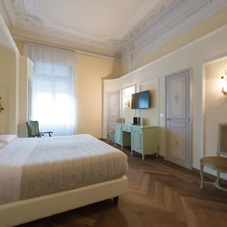 Grand Liberty Hotel